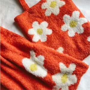 Free People Women's Orange White Daisy Print Scarf and Tote Bag Set One Size